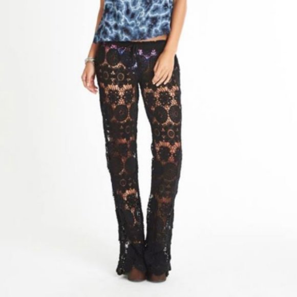 GYPSY 05 Black Beach Crochet Bell Pants - Picture 4 of 5